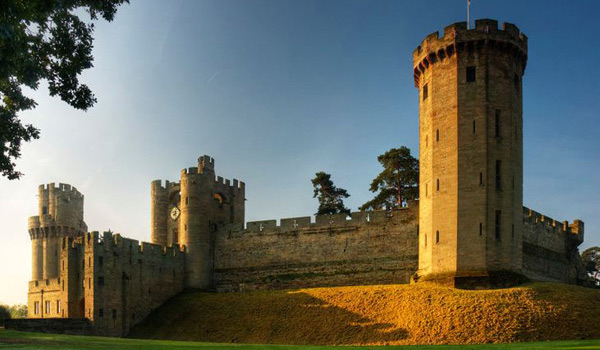 11th Century Warwick Castle strikes a stunning pose!