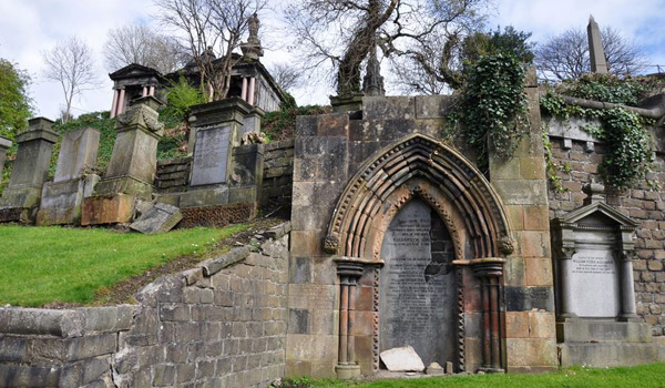 Established in 1831, The Glasgow Necropolis is scenically located on the City's tallest hill.