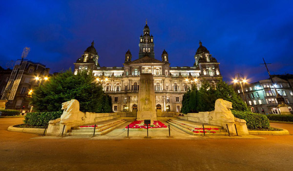 Glasgow's George Square, scene of Frank's Season 1 proposal to Claire