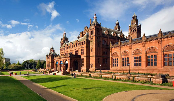 Glasgow's Beautiful Kelvingrove Art Gallery & Museum. Admission is free!