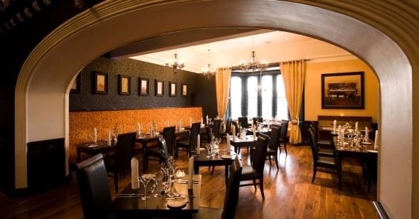 Clontarf Castle – Dining3