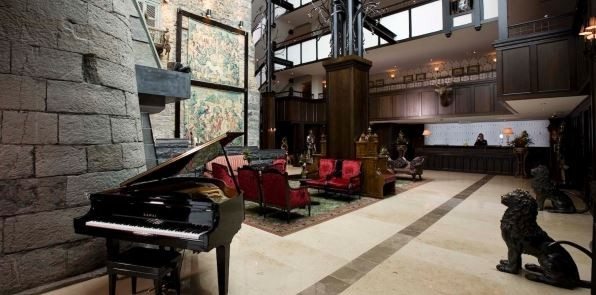 Clontarf Castle – Lobby