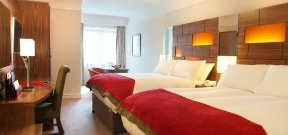 Clontarf Castle – Room4