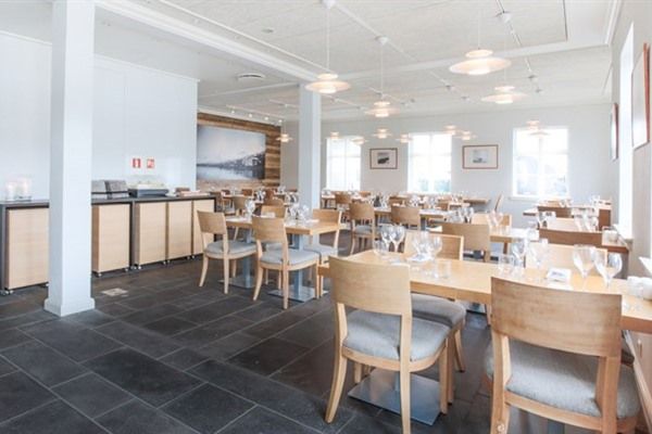 6066_3___Selected (1)