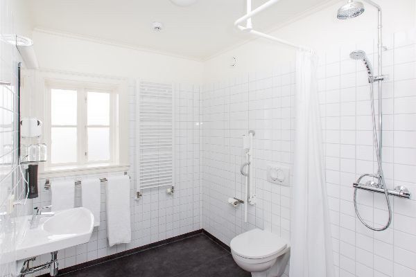 fosshotel-eastfjords-double-twin-room-(12)-1 (1)