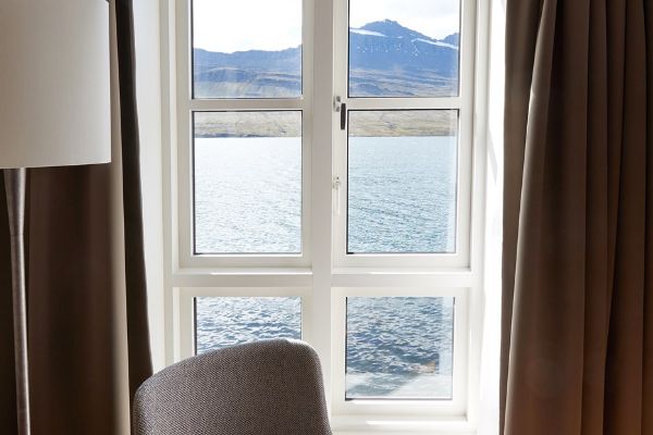 fosshotel-eastfjords-double-twin-room-(16)-1 (1)