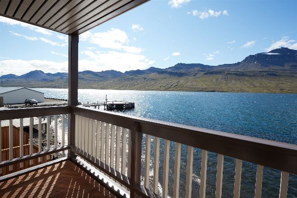 fosshotel-eastfjords-superior-double-room-(28) (1)