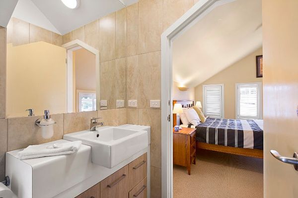 c84657_62b01fd808d744d6aa0f6d9245296f0b