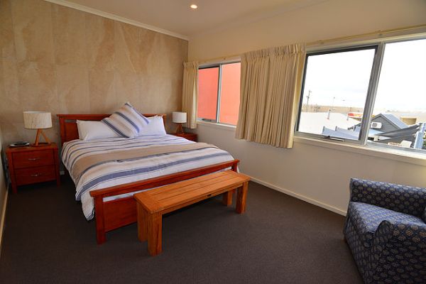 c84657_6b8572e4baec4e89a04af341d489d644